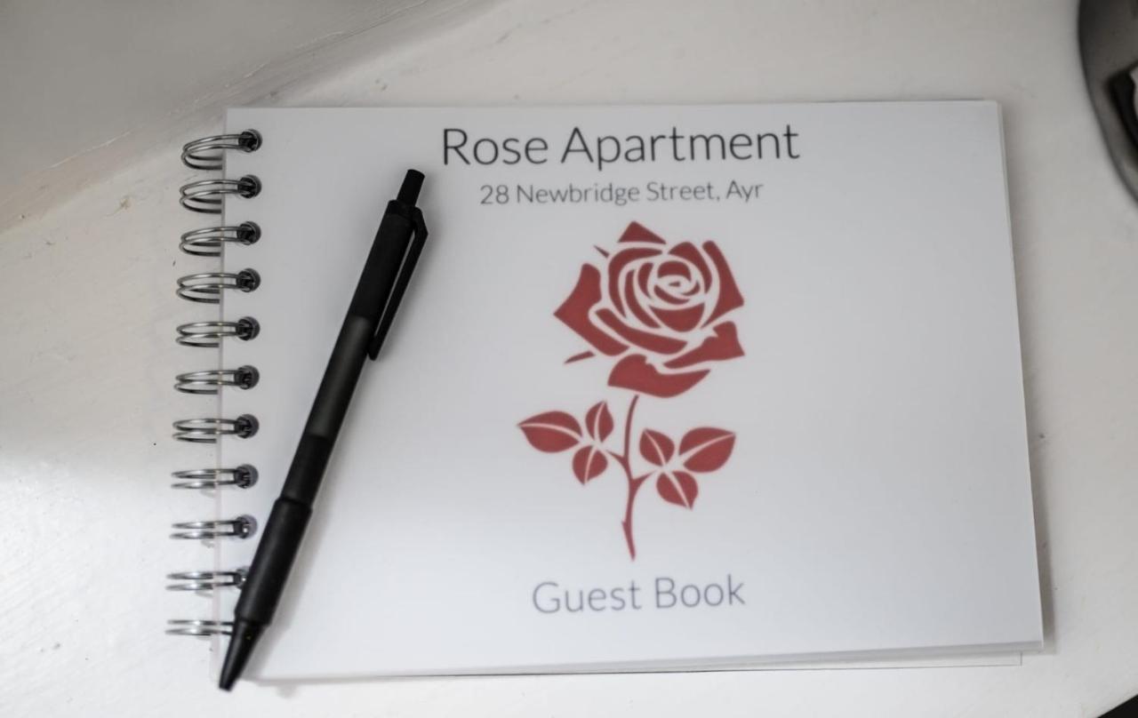 Rose Apartment 2-Bed Town Centre Apartment In Эр Экстерьер фото